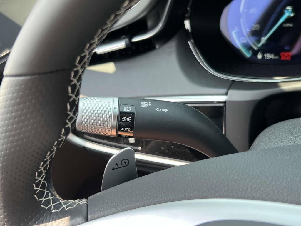 New 2025 Genesis Electrified GV70 Advanced w/ Prestige Package image 24