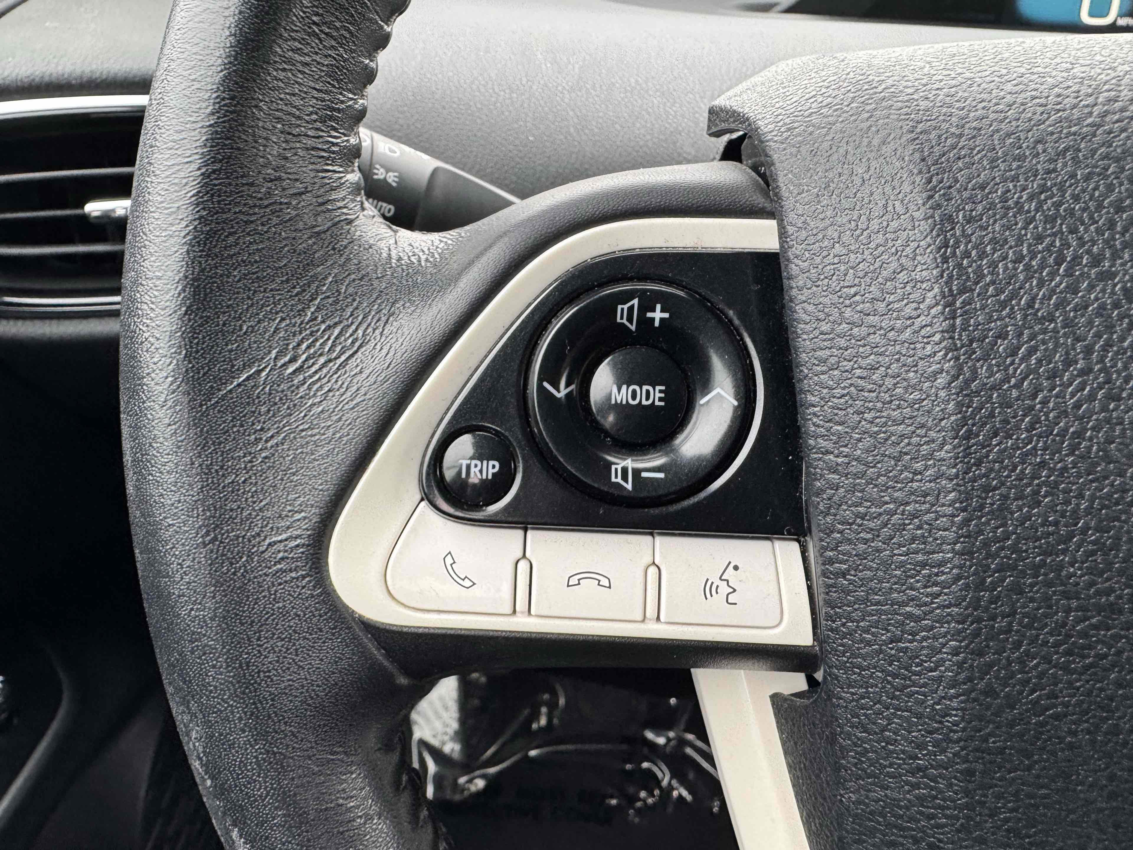 Used 2017 Toyota Prius Prime Premium w/ Carpet Mat Package image 21