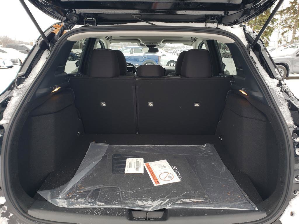 Certified 2025 Nissan Kicks SV w/ SV Premium Package image 7