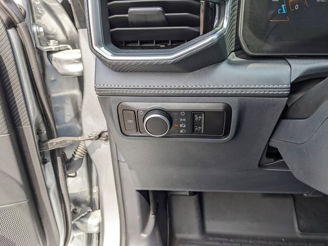 Used 2025 Ford Mustang Premium image 30