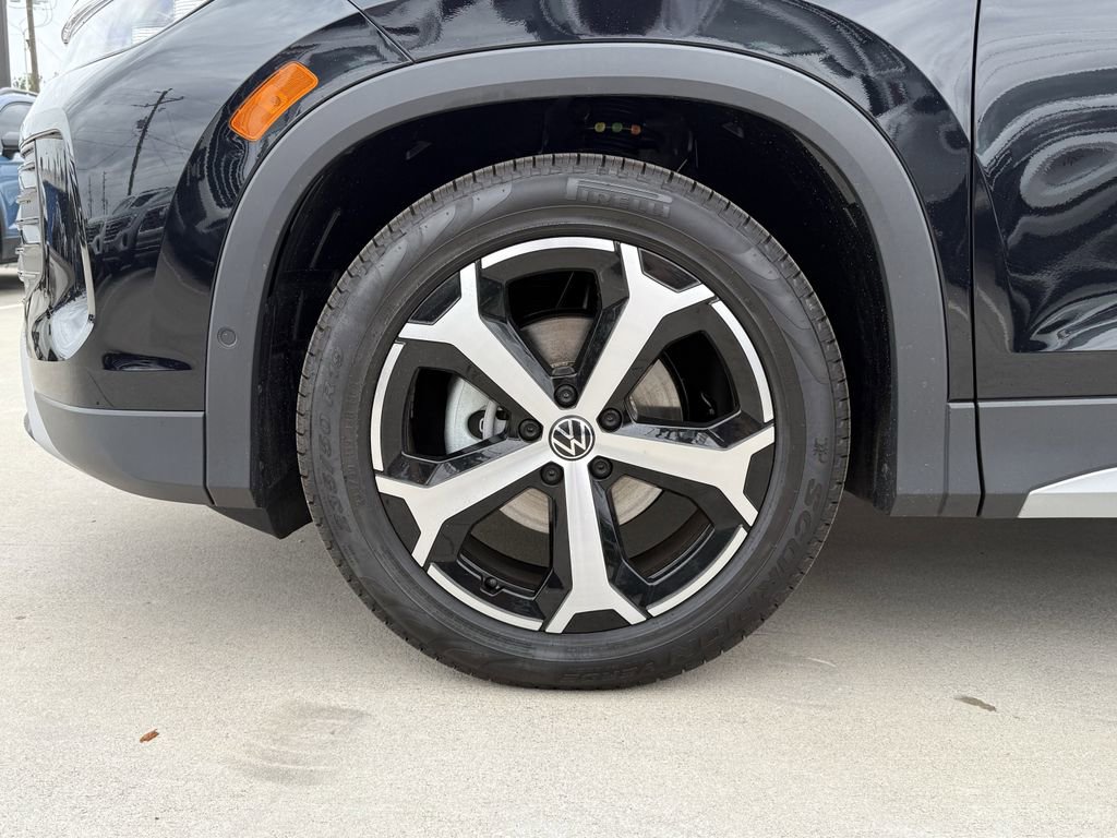 New 2026 Volkswagen Tiguan SE image 9