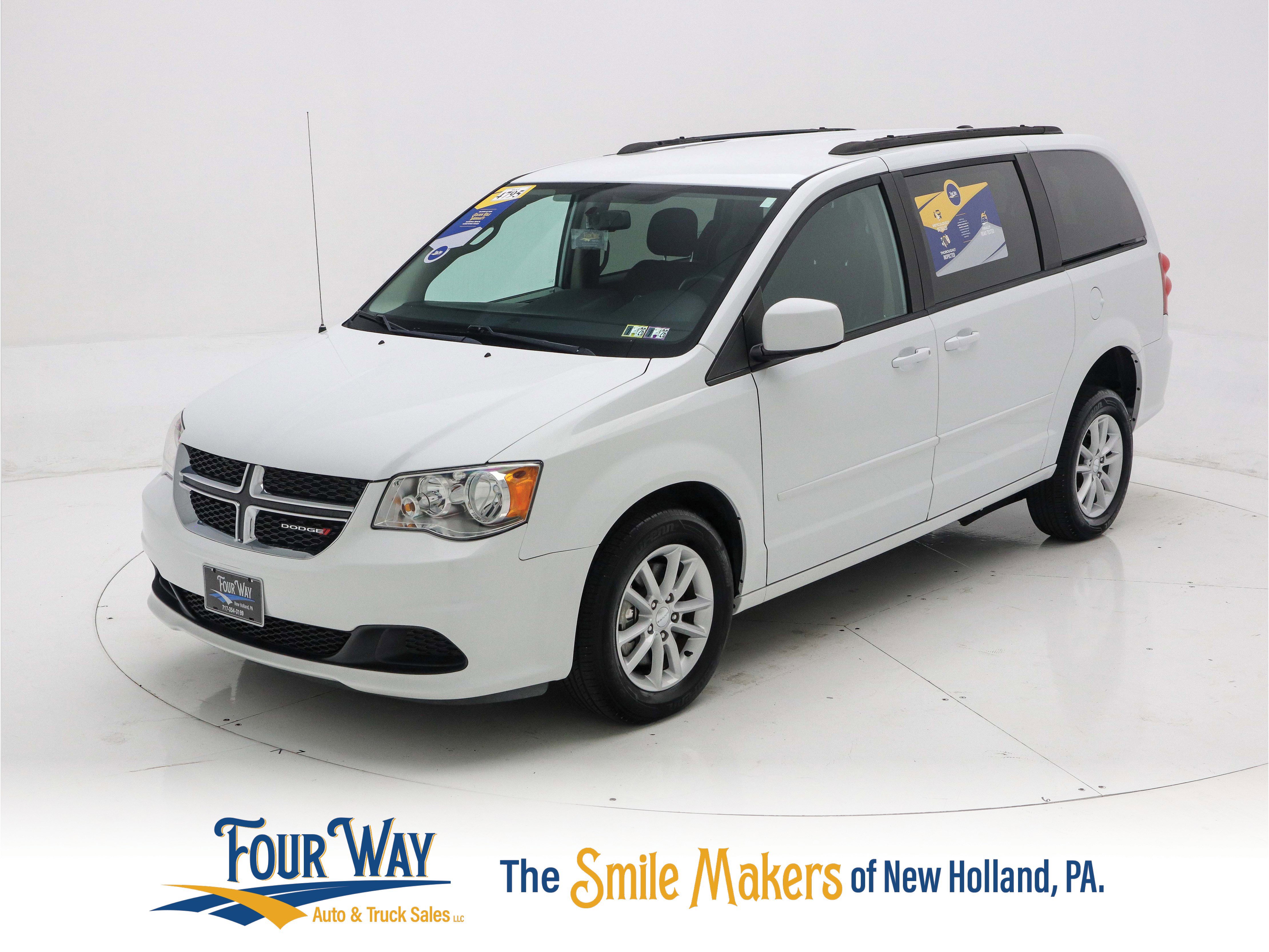 Used 2016 Dodge Grand Caravan SXT w/ UConnect Hands-Free Group image 9