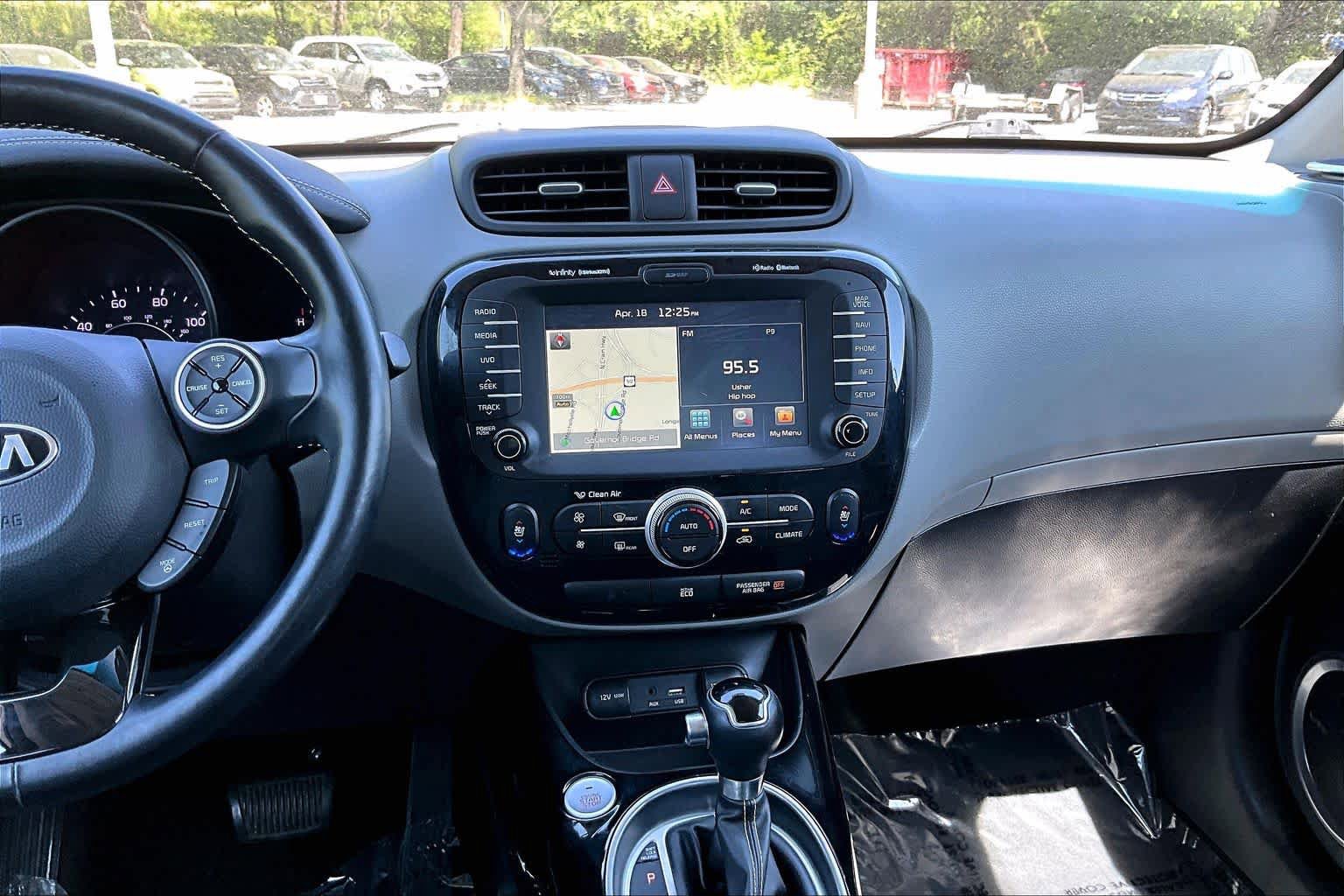 Used 2016 Kia Soul + w/ Primo Package FWD image 7