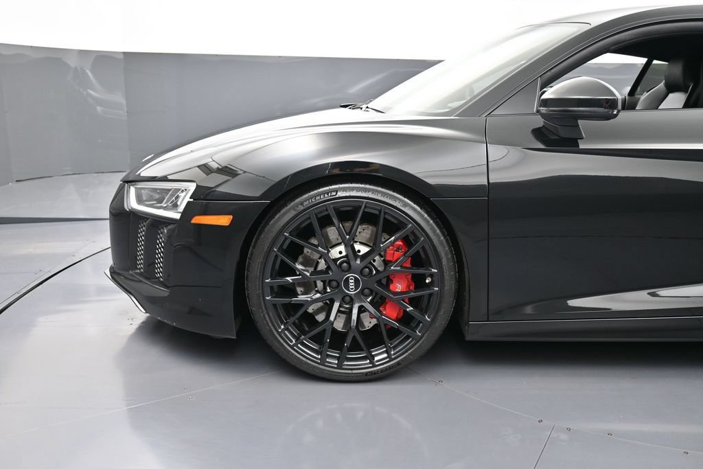 Used 2018 Audi R8 V10 w/ 20" Wheel Package RWD image 12