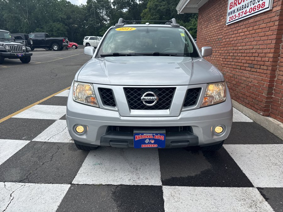 Used 2011 Nissan Frontier PRO-4X w/ Pro-4x Luxury Pkg AWD/4WD image 6