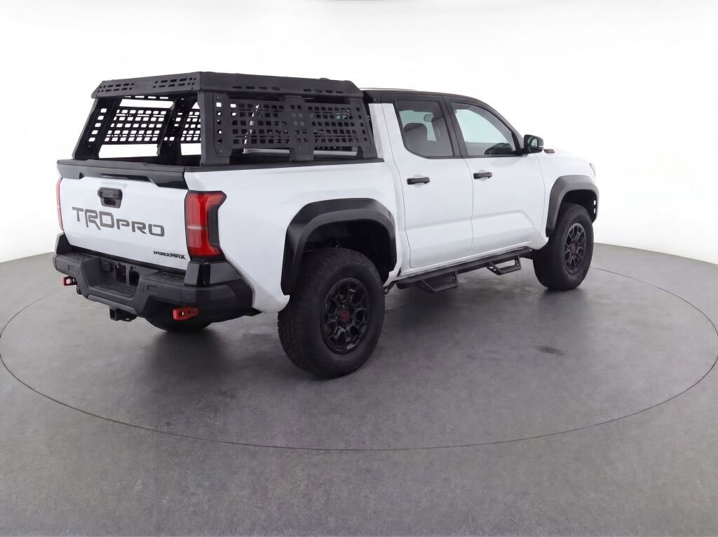 Used 2026 Toyota Tacoma TRD Pro AWD/4WD image 5