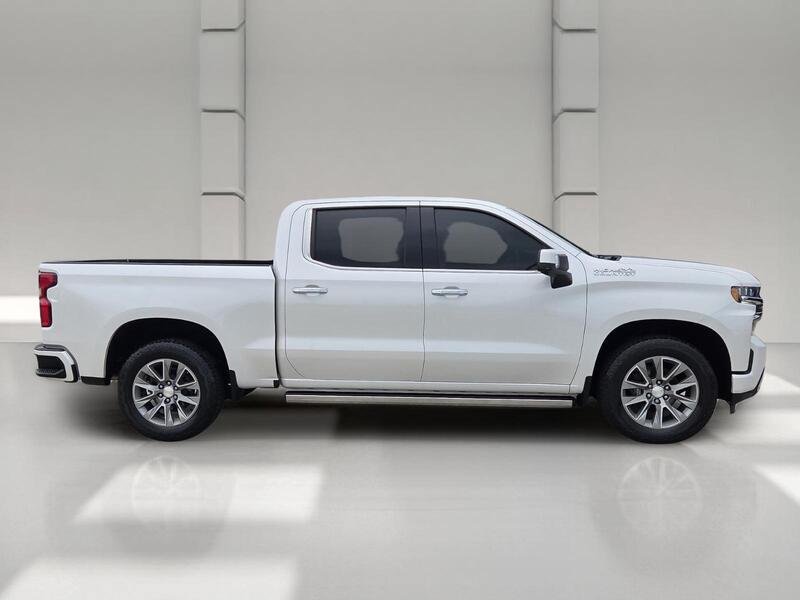 Used 2022 Chevrolet Silverado 1500 High Country w/ Z71 Off-Road Package AWD/4WD image 6