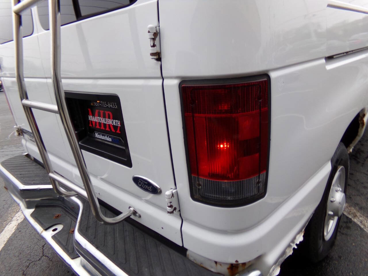 Used 2006 Ford E-250 and Econoline 250 RWD image 10