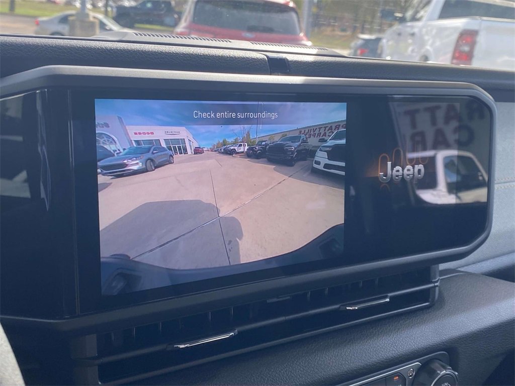 New 2025 Jeep Gladiator Sport image 46