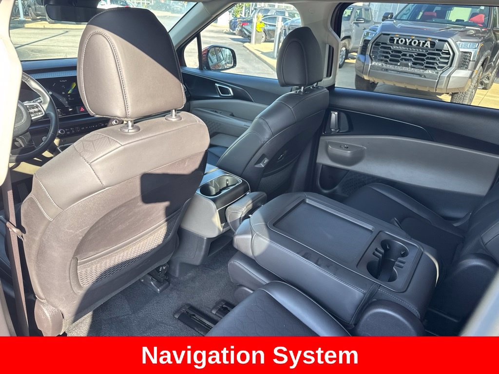 Used 2026 Kia Carnival FWD image 16