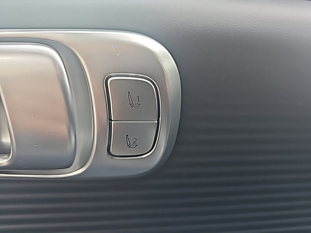 New 2025 Hyundai Ioniq 6 Limited image 11