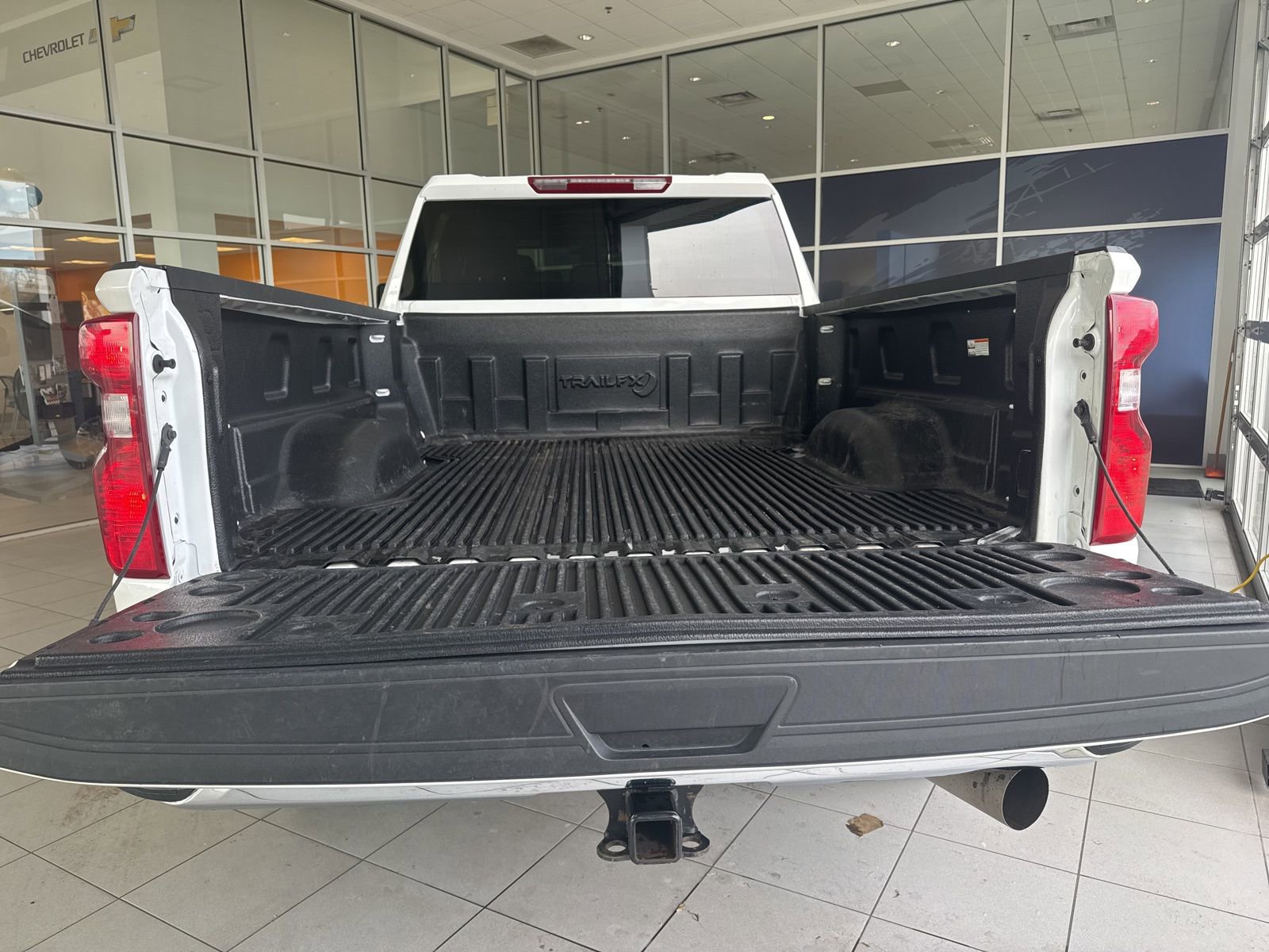 Used 2025 Chevrolet Silverado 2500 LT w/ Convenience Package image 17