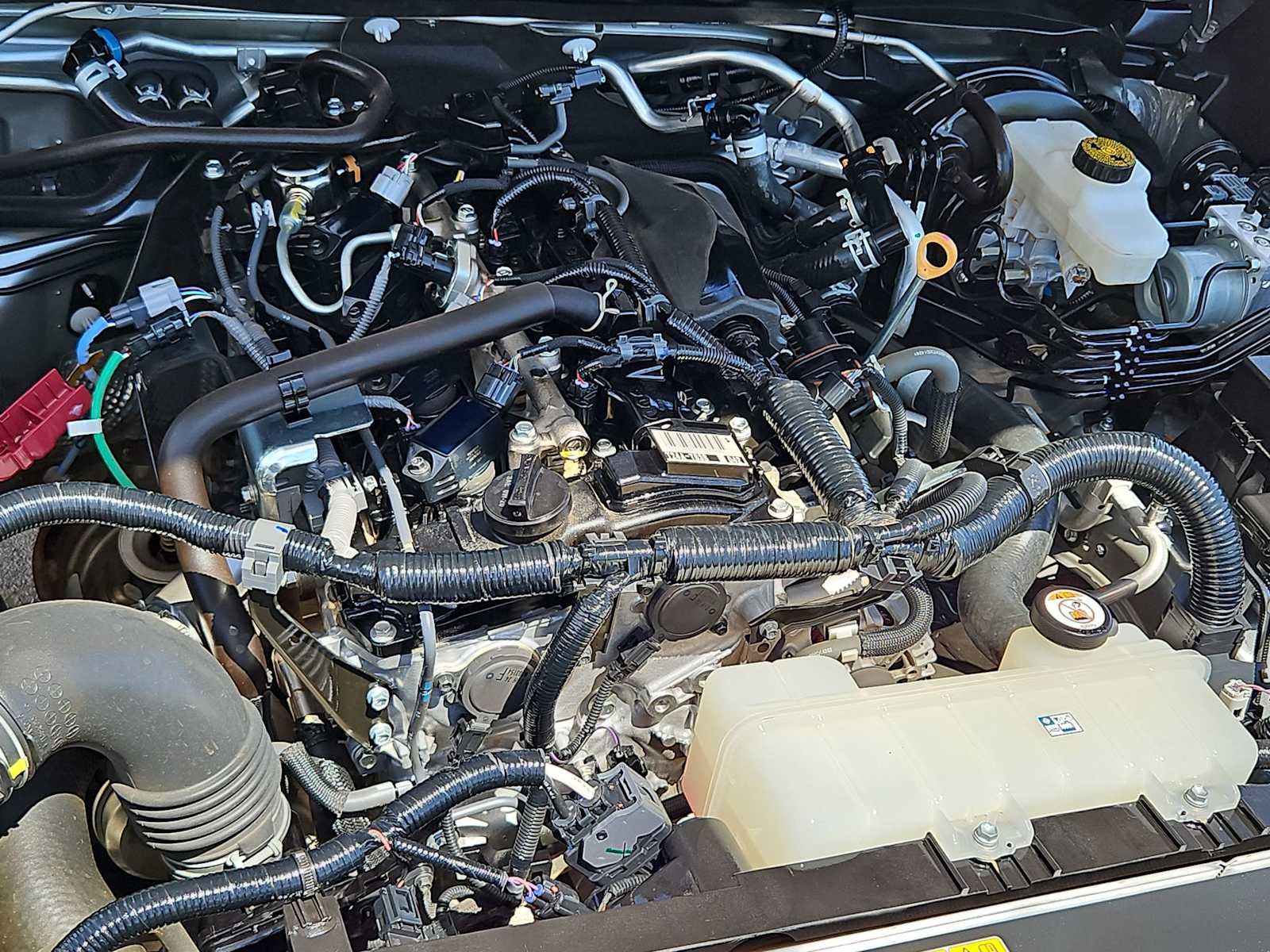 Used 2024 Toyota Tacoma SR5 RWD image 14