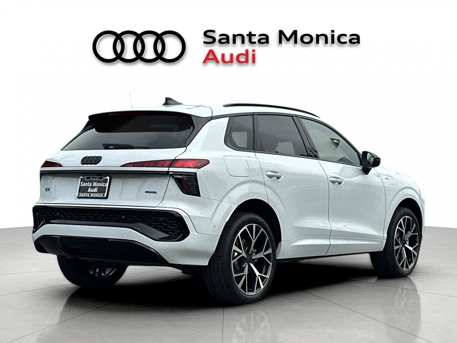 New 2026 Audi Q3 quattro 2.0T AWD/4WD image 2