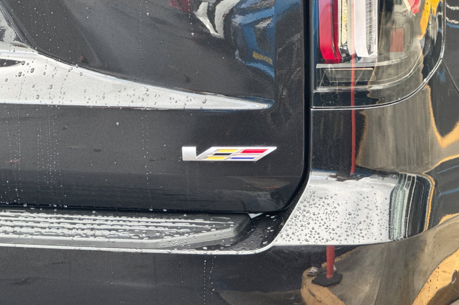 Certified 2024 Cadillac Escalade V w/ Heavy-Duty Trailer Package image 54