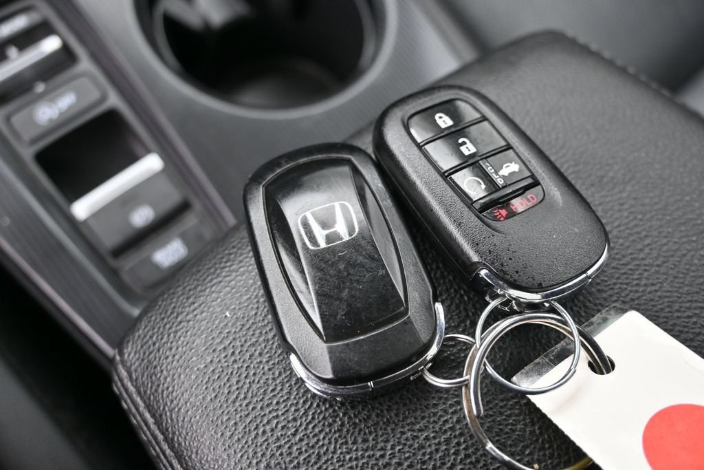Used 2024 Honda Civic Touring image 16