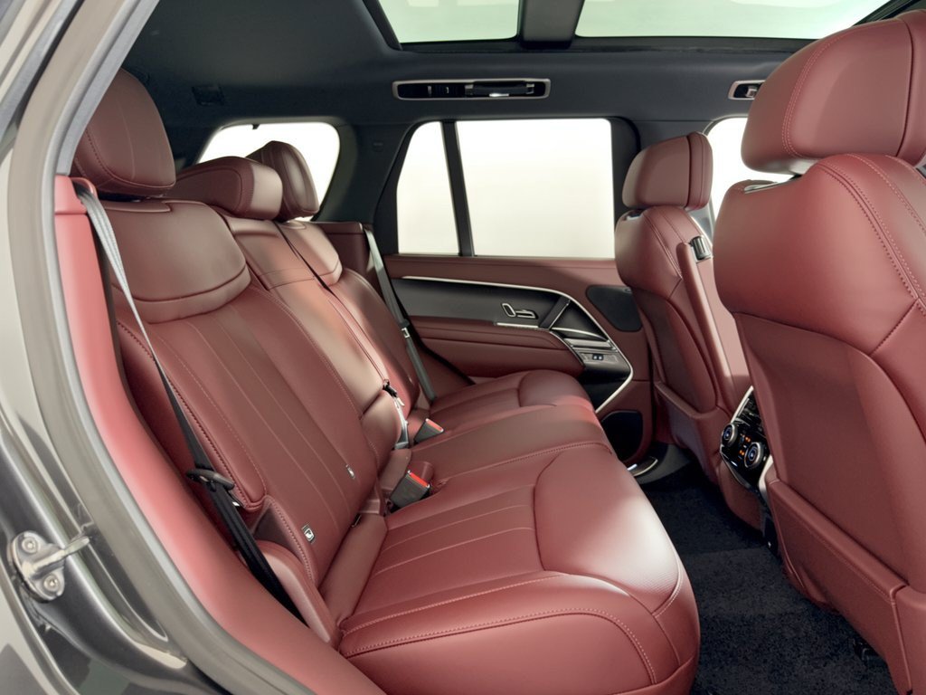 New 2027 Land Rover Range Rover SE AWD/4WD image 29