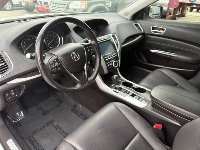 Used 2018 Acura TLX FWD image 9