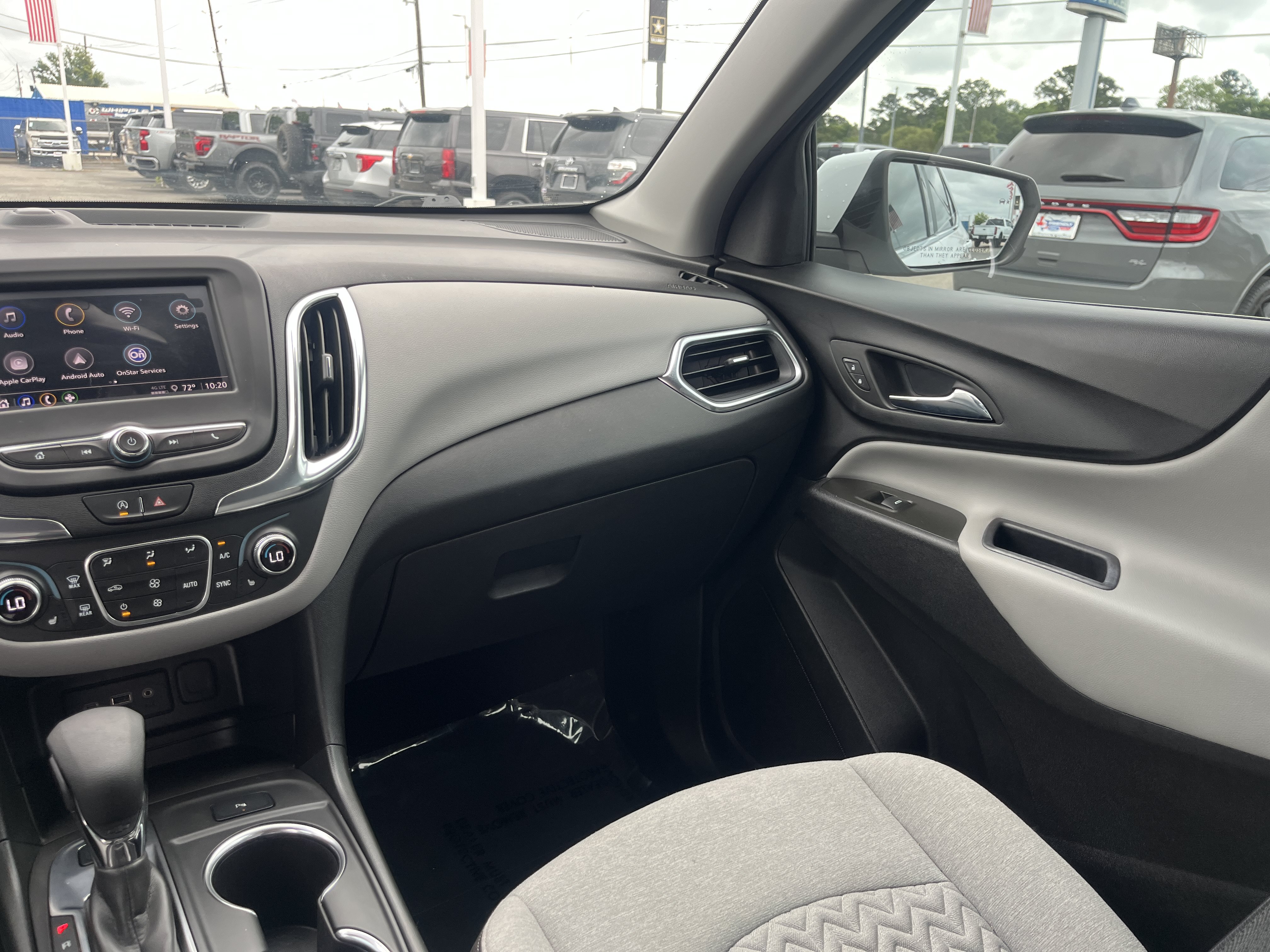 Used 2024 Chevrolet Equinox LT w/ Driver Convenience Package AWD/4WD image 31