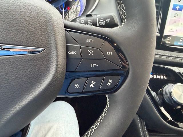 New 2026 Chrysler Pacifica Limited w/ S Appearance Package FWD image 20