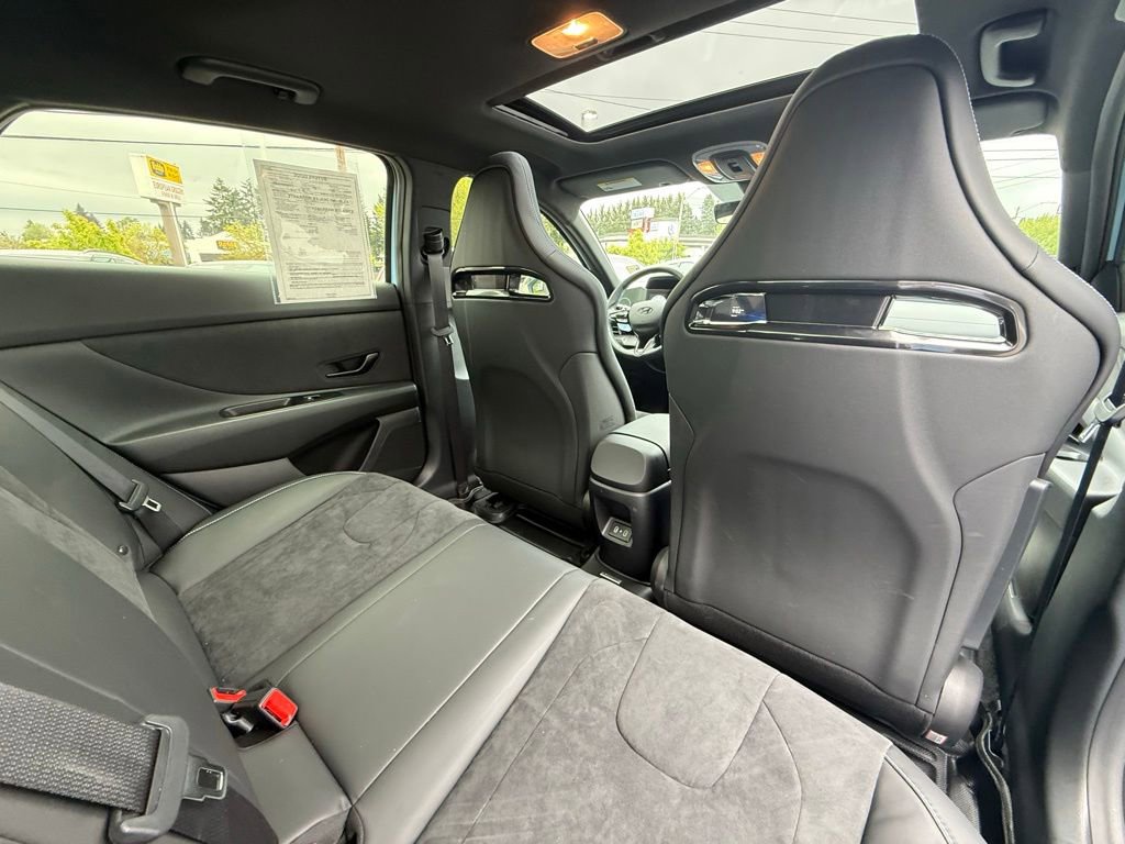 Certified 2025 Hyundai Elantra N FWD image 17