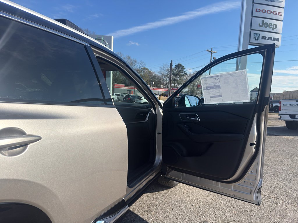 New 2026 Nissan Rogue Platinum w/ Platinum Premium Package image 20