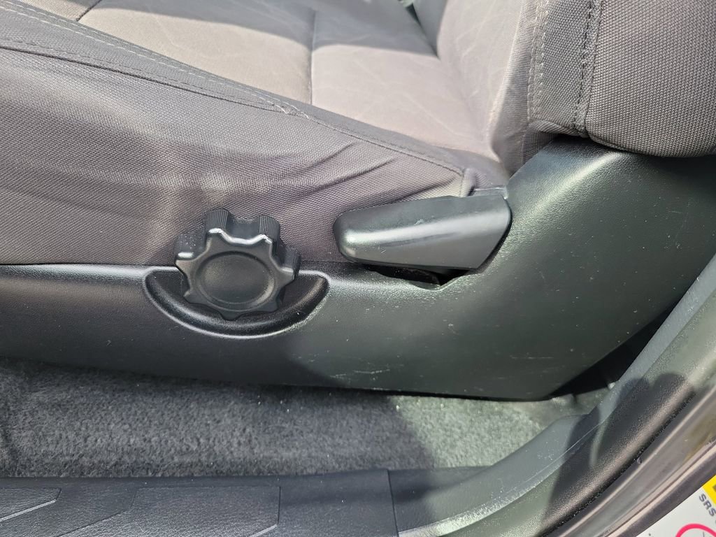 Used 2016 Toyota Tacoma TRD Sport w/ Towing Package image 21