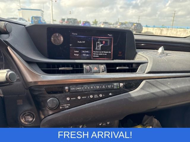 Used 2019 Lexus ES 350 w/ Premium Package image 4