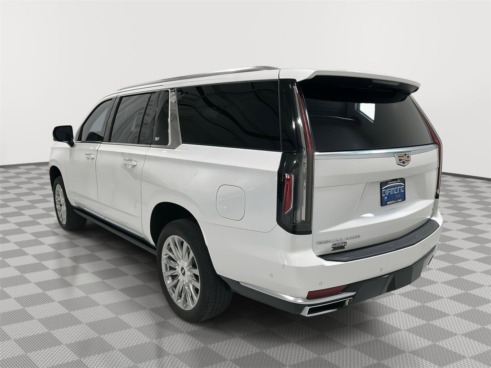 Used 2024 Cadillac Escalade ESV Premium Luxury w/ Performance Package AWD/4WD image 6