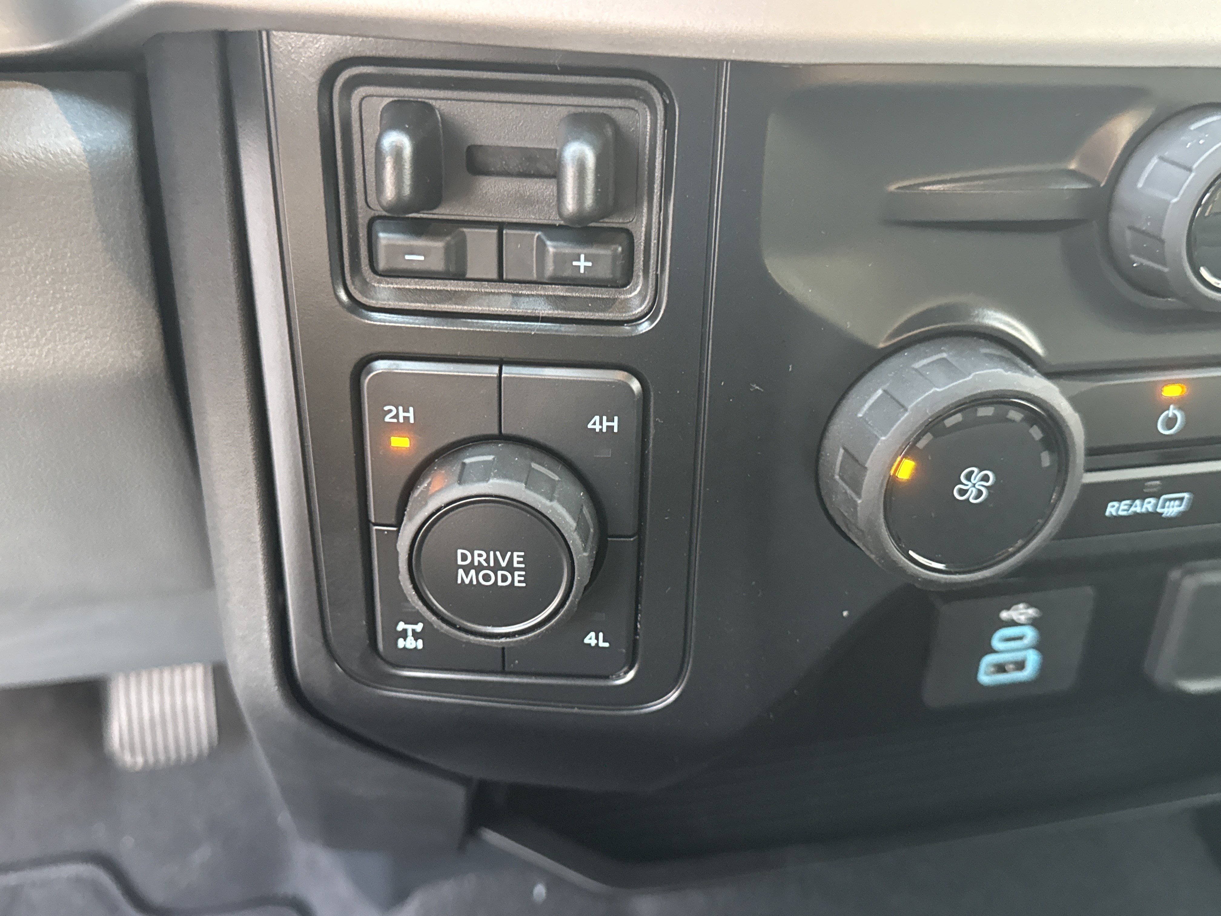 New 2026 Ford F250 XL w/ STX Appearance Package image 28