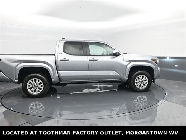 Used 2024 Toyota Tacoma SR5 image 4
