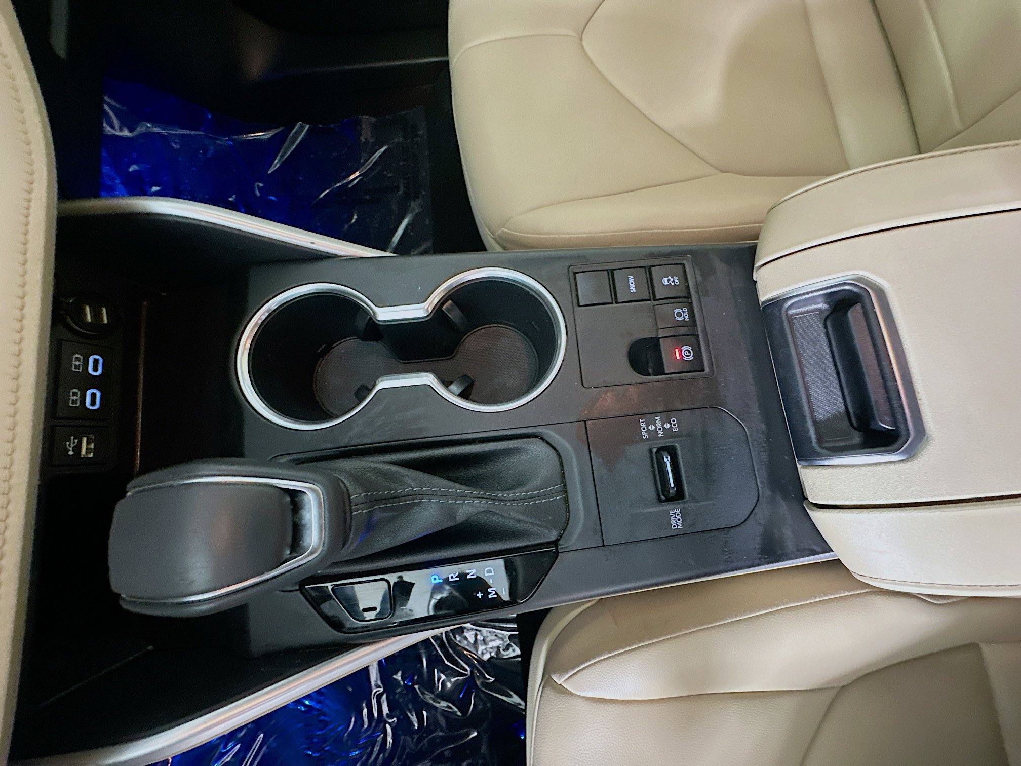 Used 2023 Toyota Highlander XLE image 22