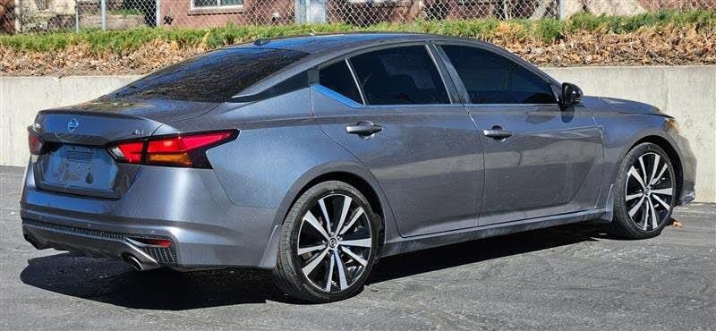 Used 2020 Nissan Altima 2.5 SR w/ Premium Package image 5