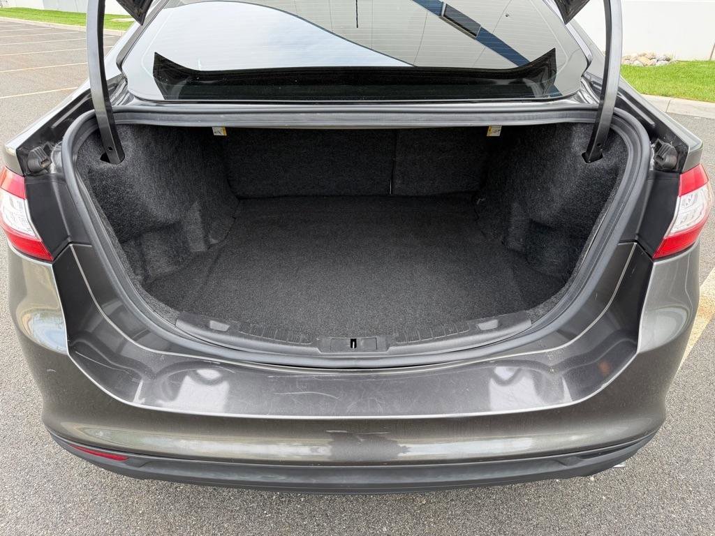 Used 2015 Ford Fusion S FWD image 18