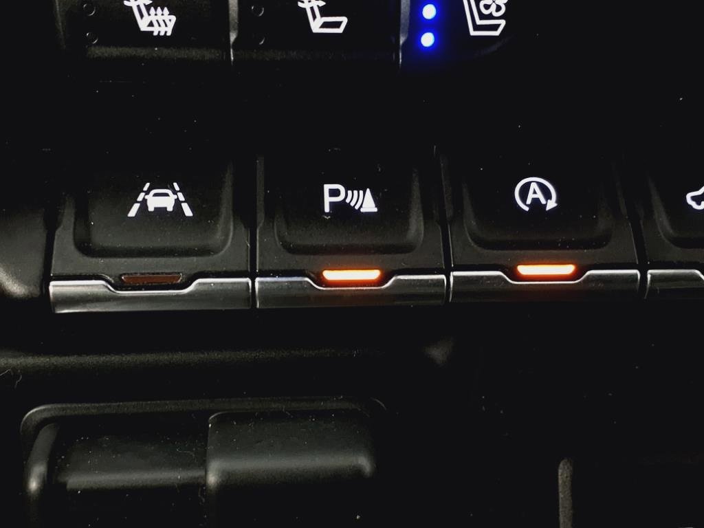 Used 2021 GMC Sierra 1500 AT4 w/ AT4 Value Package image 14