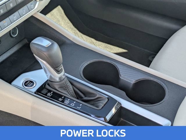 Used 2025 Nissan Altima 2.5 SV image 18