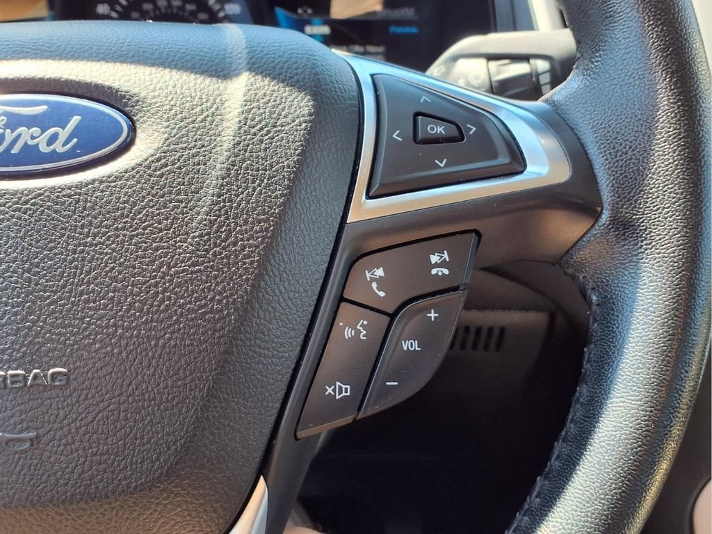 Used 2022 Ford Edge SEL AWD/4WD image 14
