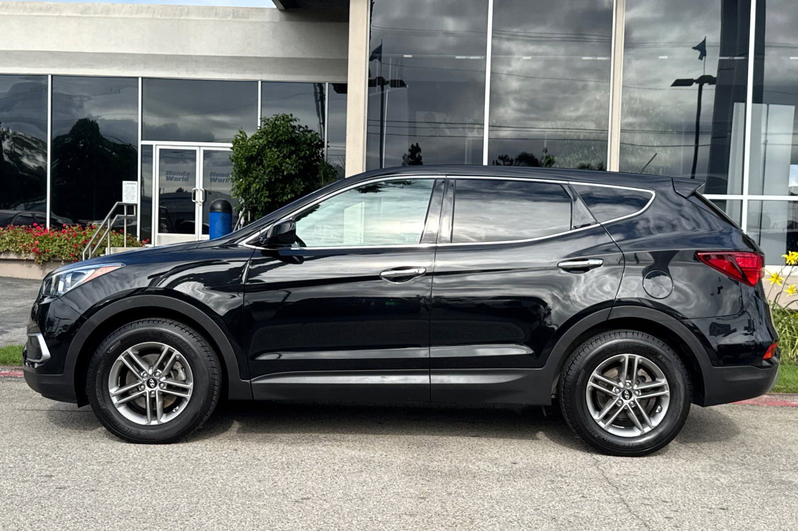 Used 2018 Hyundai Santa Fe Sport AWD/4WD image 7