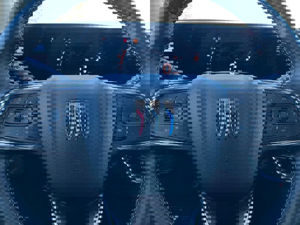 Used 2025 Buick Encore GX Preferred image 17