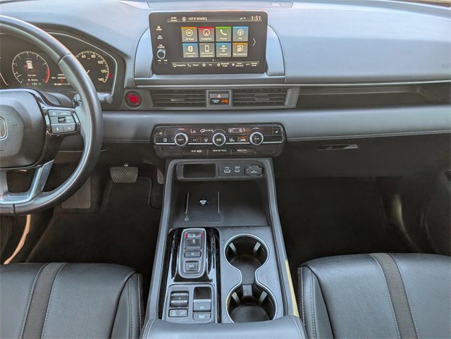 Used 2023 Honda Pilot Touring image 7