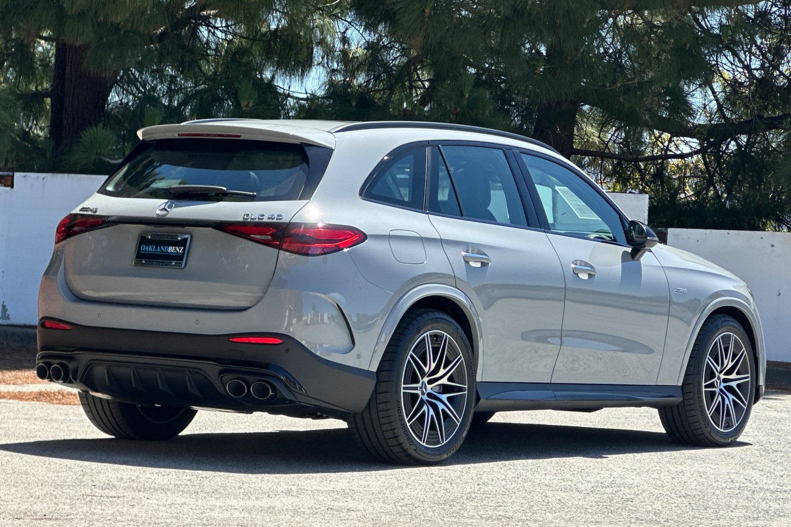 Used 2026 Mercedes-Benz GLC 43 AMG 4MATIC image 4