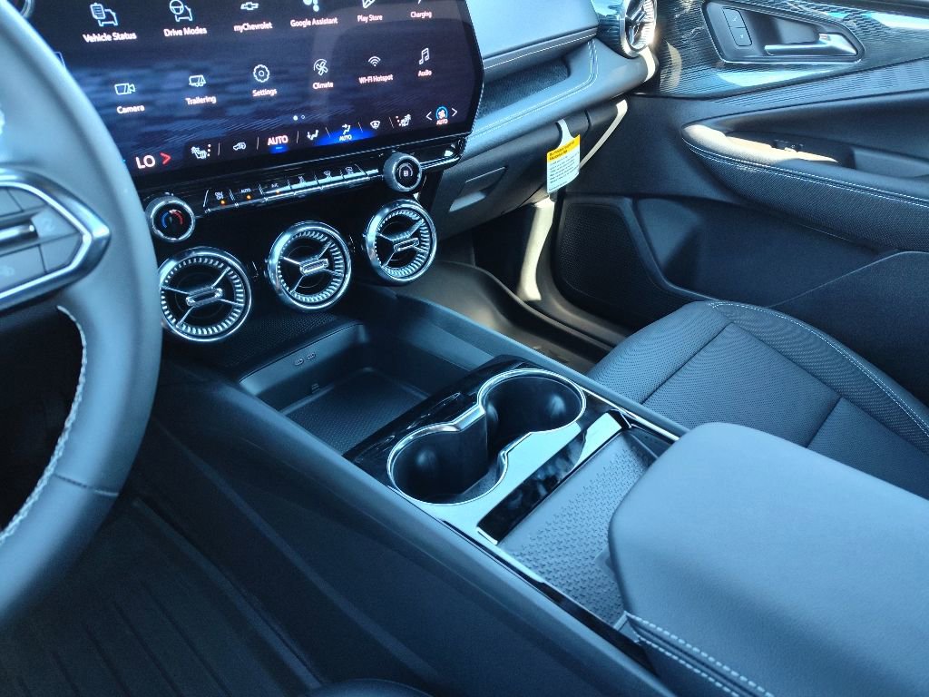 New 2026 Chevrolet Blazer EV LT image 14