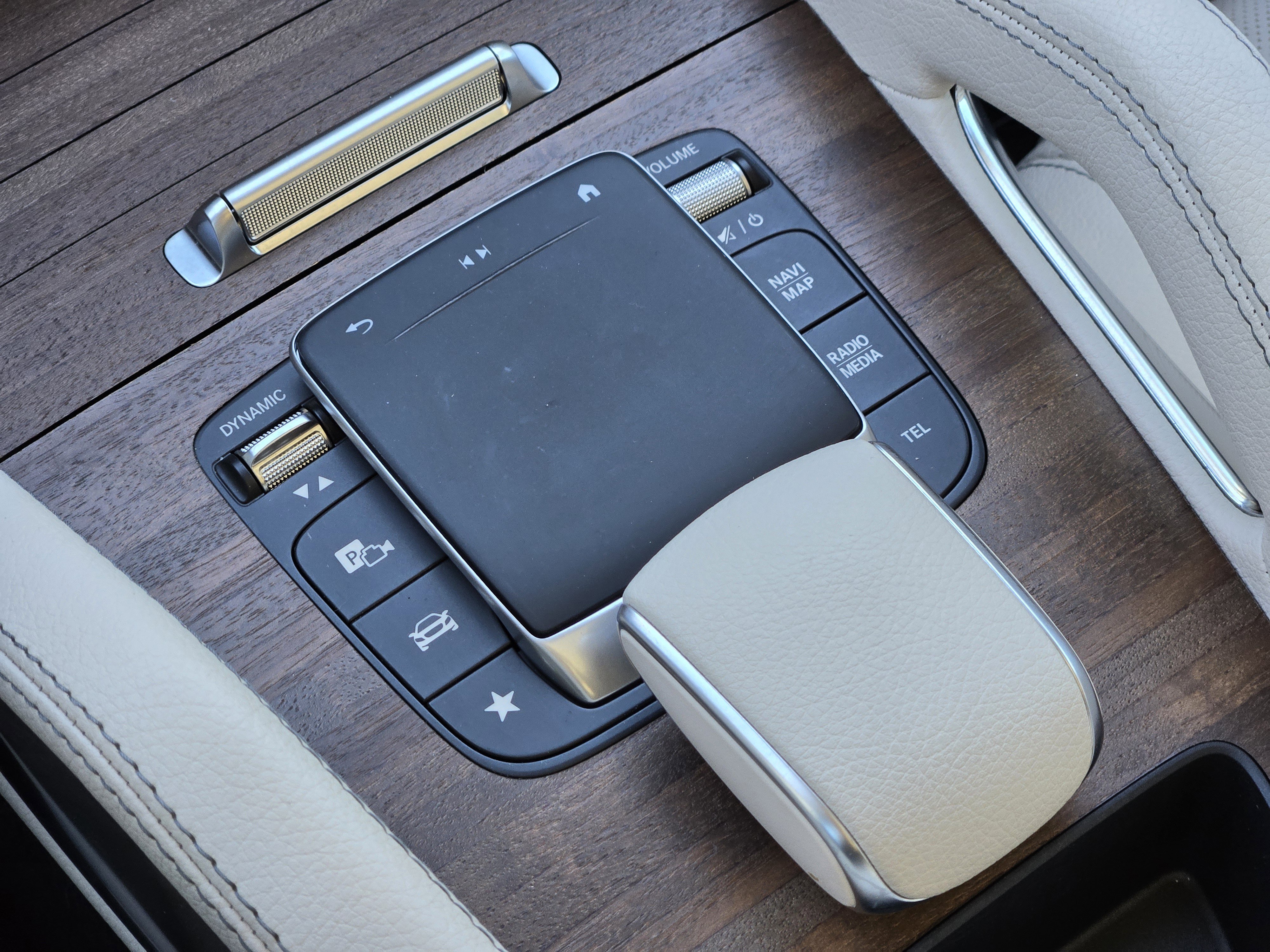 Used 2021 Mercedes-Benz GLE 450 4MATIC image 23