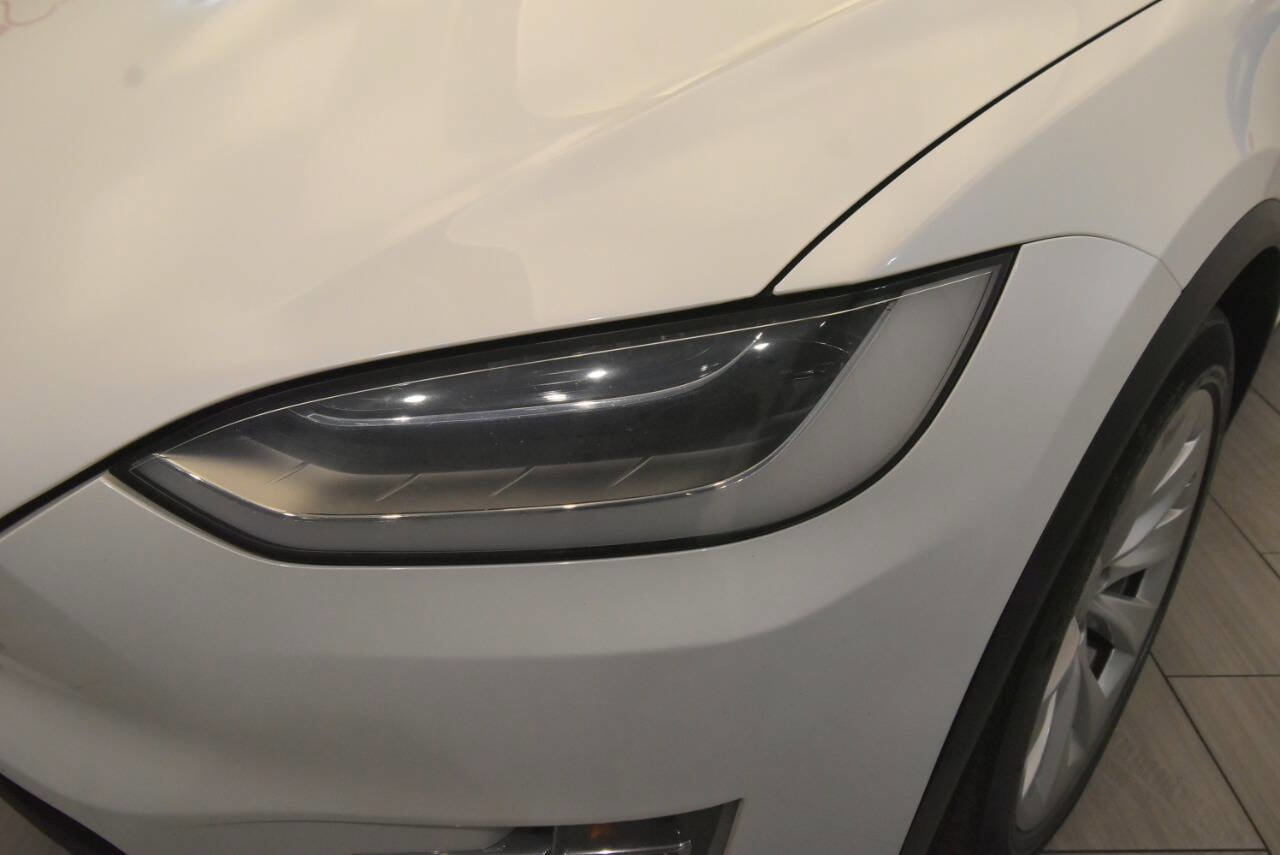 Used 2017 Tesla Model X 75D image 9