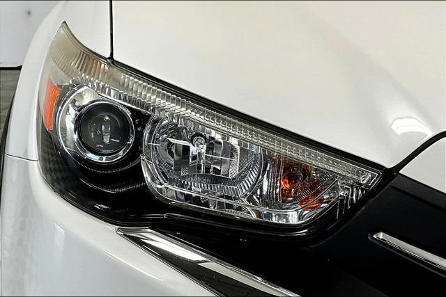 Used 2019 Mitsubishi Outlander Sport SE image 28