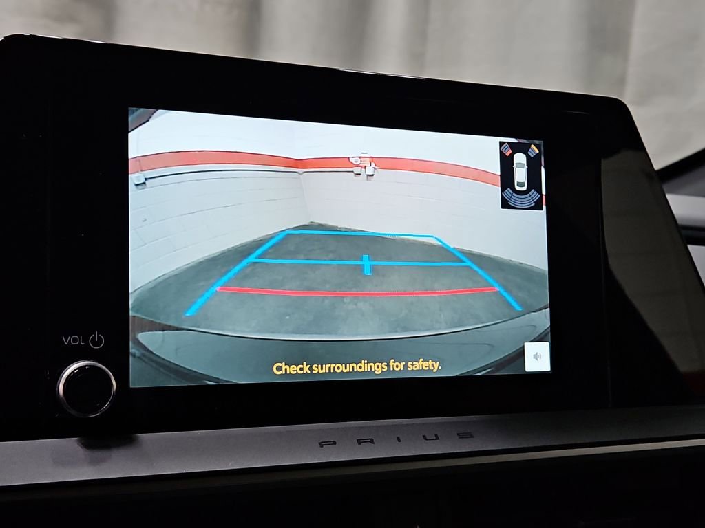 New 2026 Toyota Prius LE image 17