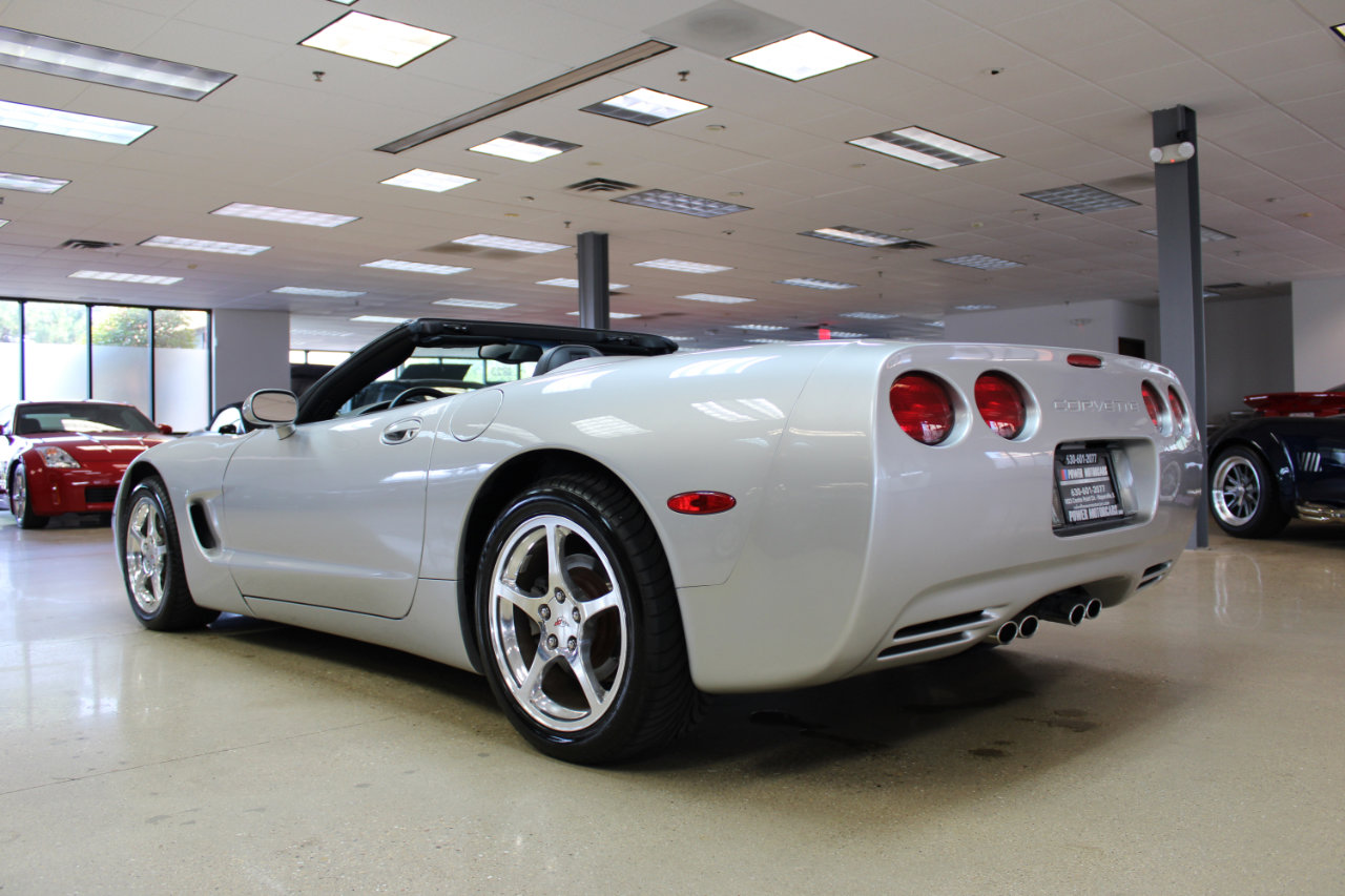Used 2004 Chevrolet Corvette Convertible w/ Preferred Equipment Group image 5