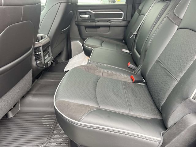 New 2026 RAM 2500 Laramie AWD/4WD image 18