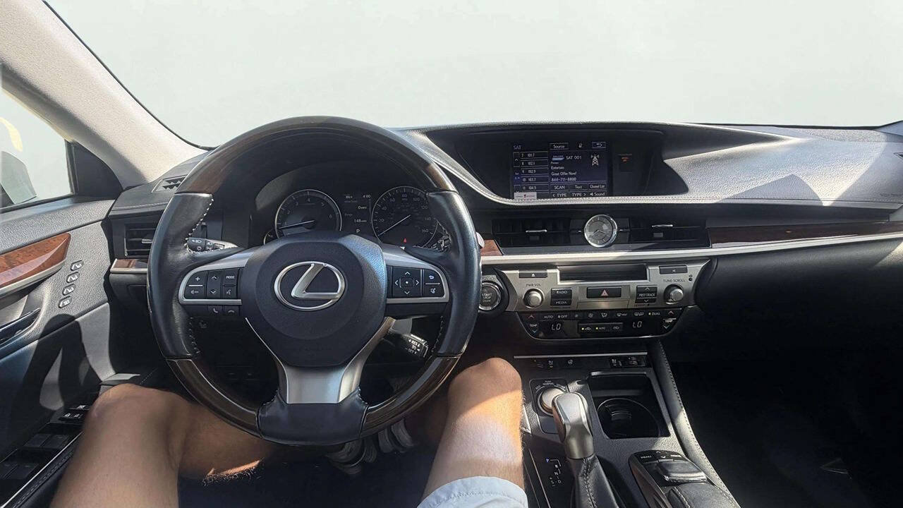 Used 2016 Lexus ES 350 w/ Navigation System Package FWD image 15