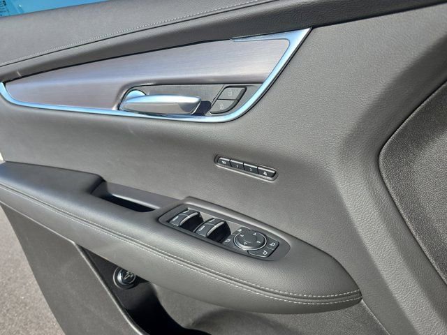 Certified 2024 Cadillac XT6 Luxury image 27